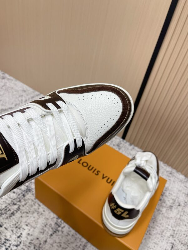sy_no_B22961E3FFF6F86DCEA3A33A46CA99CD_6 Louis Vuitton Trainer Sneakers for Couples – All-Leather Trendy Casual Shoes