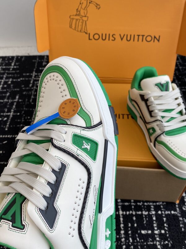 sy_no_B2CF2EFC5AFB3B64A6197D500D4028A5_4 Louis Vuitton LV Trainer White & Emerald Green Retro Sneakers