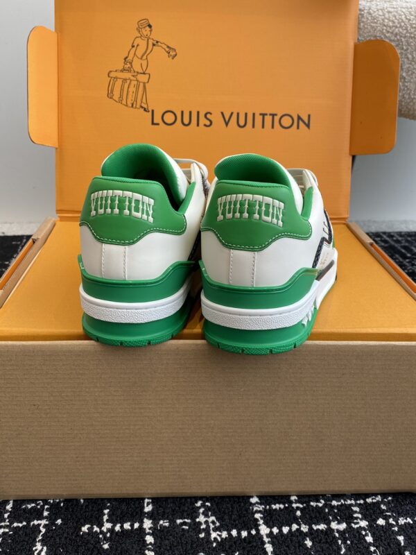 sy_no_B2CF2EFC5AFB3B64A6197D500D4028A5_7 Louis Vuitton LV Trainer White & Emerald Green Retro Sneakers