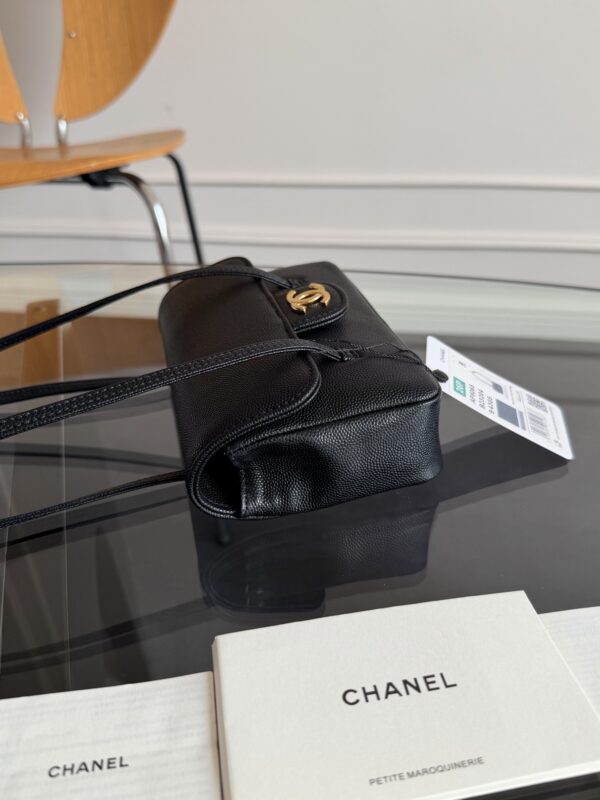 Chanel Long Flap Bag with Handle (Caviar-grained calfskin) / "Prey Coco" / Underarm Shoulder Bag / Small Rectangular Bag / Handbag