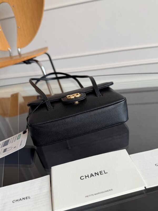 Chanel Long Flap Bag with Handle (Caviar-grained calfskin) / "Prey Coco" / Underarm Shoulder Bag / Small Rectangular Bag / Handbag