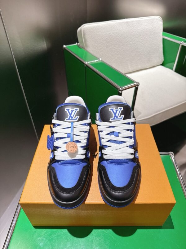 sy_no_B4ABF4CFD2A000CE4F8C968AC5A8D764_0 Louis Vuitton LV Trainer Maxi / LV Skate Black, Royal Blue & White Retro Sneakers
