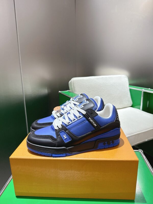 sy_no_B4ABF4CFD2A000CE4F8C968AC5A8D764_1 Louis Vuitton LV Trainer Maxi / LV Skate Black, Royal Blue & White Retro Sneakers