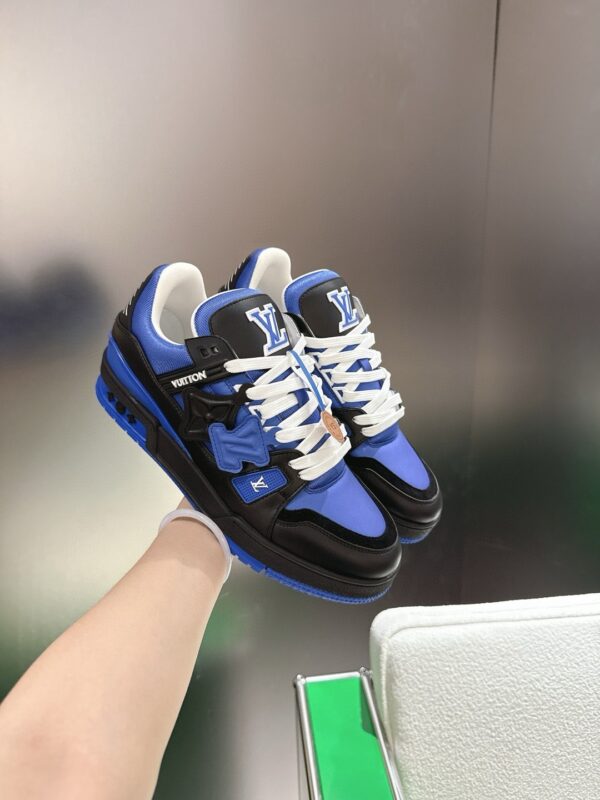 sy_no_B4ABF4CFD2A000CE4F8C968AC5A8D764_4 Louis Vuitton LV Trainer Maxi / LV Skate Black, Royal Blue & White Retro Sneakers