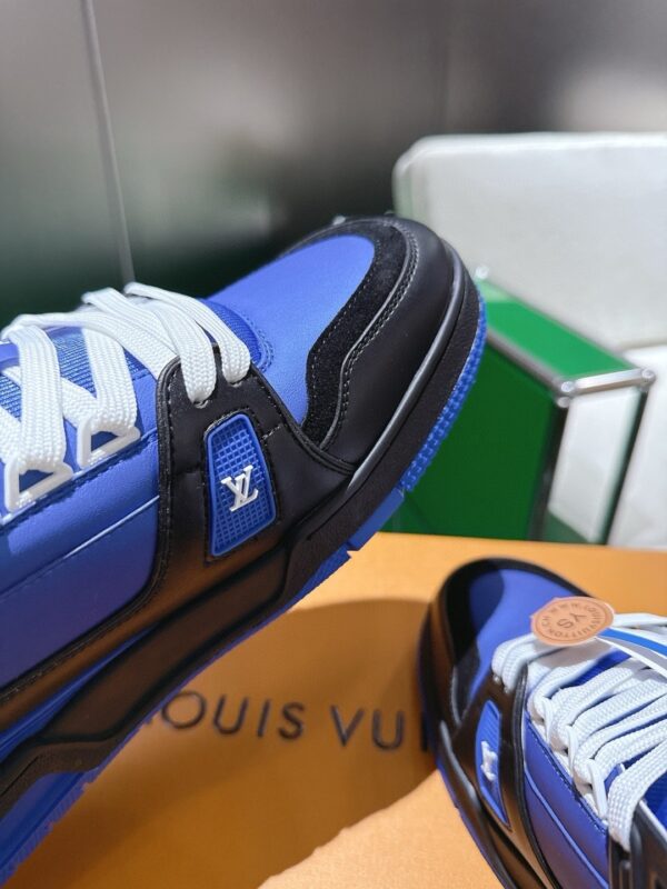 sy_no_B4ABF4CFD2A000CE4F8C968AC5A8D764_6 Louis Vuitton LV Trainer Maxi / LV Skate Black, Royal Blue & White Retro Sneakers