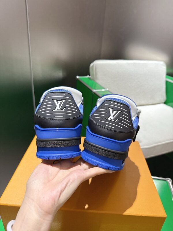 sy_no_B4ABF4CFD2A000CE4F8C968AC5A8D764_7 Louis Vuitton LV Trainer Maxi / LV Skate Black, Royal Blue & White Retro Sneakers