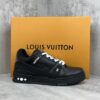 sy_no_B4B8D58D3CC5646E1CD4CF055B73D182_0 Louis Vuitton LV Trainer Black & White Grained Leather Retro Sneakers