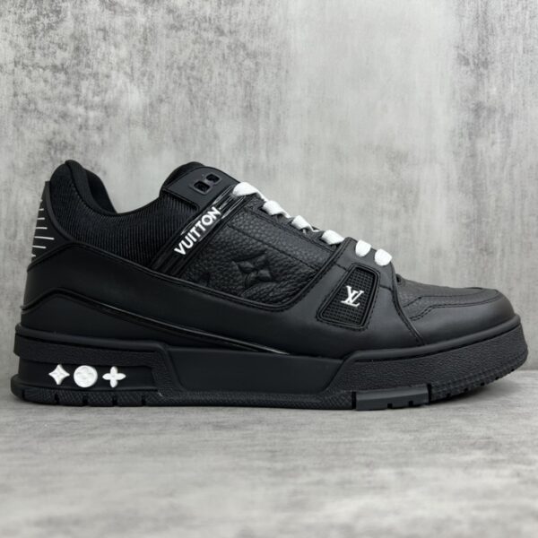 sy_no_B4B8D58D3CC5646E1CD4CF055B73D182_5 Louis Vuitton LV Trainer Black & White Grained Leather Retro Sneakers