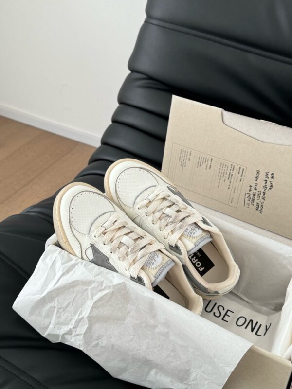 sy_no_B5704BFD5147530181E2186C0A0C26C1_4 Cream & Grey Distressed Platform Sneakers