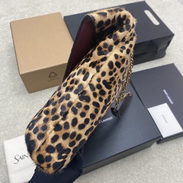 sy_no_B58CBF36796BE37956BA7BB06E2189FA_2 Envelope XL Shoulder Bag – Leopard Haircalf, Lambskin & Gold