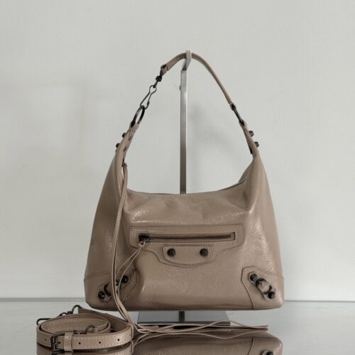 sy_no_B5D7FF4153846859AAEF09EA6D35A4CD_0 Balenciage Le City Hobo
