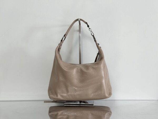 sy_no_B5D7FF4153846859AAEF09EA6D35A4CD_3 Balenciage Le City Hobo