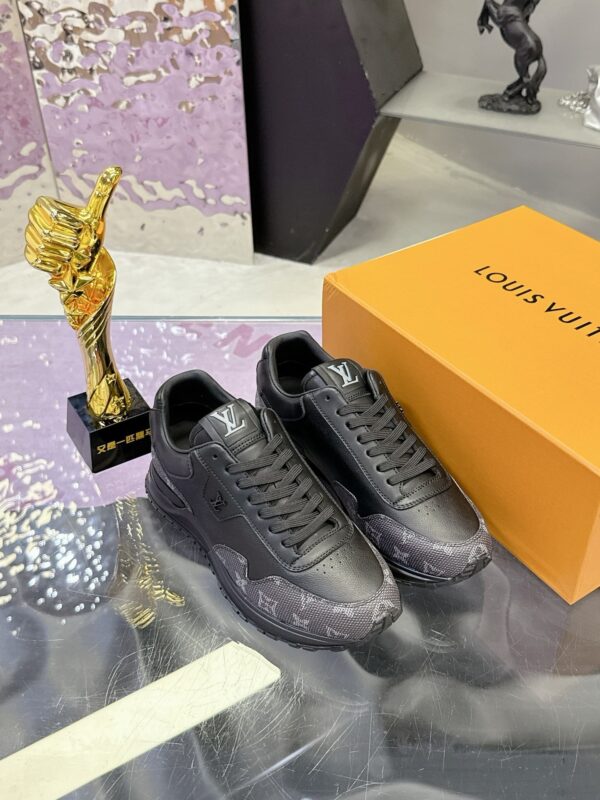 sy_no_B5FC8EE661D4977F6DCE2F0BFD9FD2A8_4 New Louis Vuitton Men's Casual Sneakers – Calfskin with Monogram and Black Rubber Sole