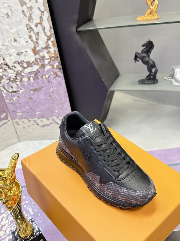 sy_no_B5FC8EE661D4977F6DCE2F0BFD9FD2A8_5 New Louis Vuitton Men's Casual Sneakers – Calfskin with Monogram and Black Rubber Sole