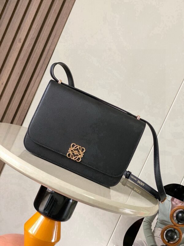 sy_no_B73B2698080DDDF39290F8393721D357_0 LOEWE Goya Silk Calfskin Handbag