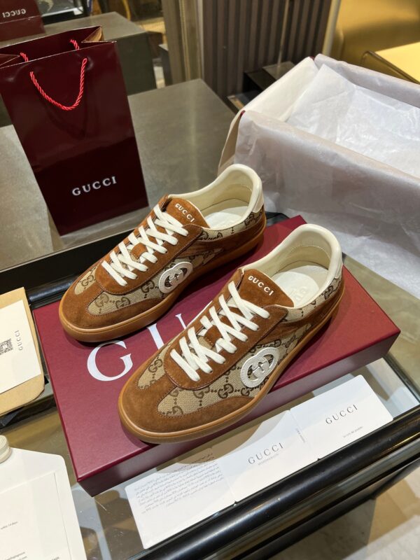 sy_no_B75BE151D3F5E2D9F0F9762E60874973_5 Gucci B Sneaker GG Canvas & Brown Suede – Classic GG / Brown Suede / Gum Sole