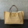 sy_no_B7ACE73922596F243EE0099571961244_0 VALENTINO GARAVANI Women's Handbag