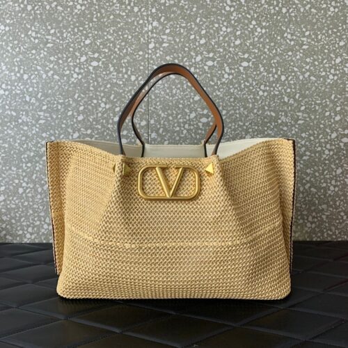 sy_no_B7ACE73922596F243EE0099571961244_0 VALENTINO GARAVANI Women's Handbag