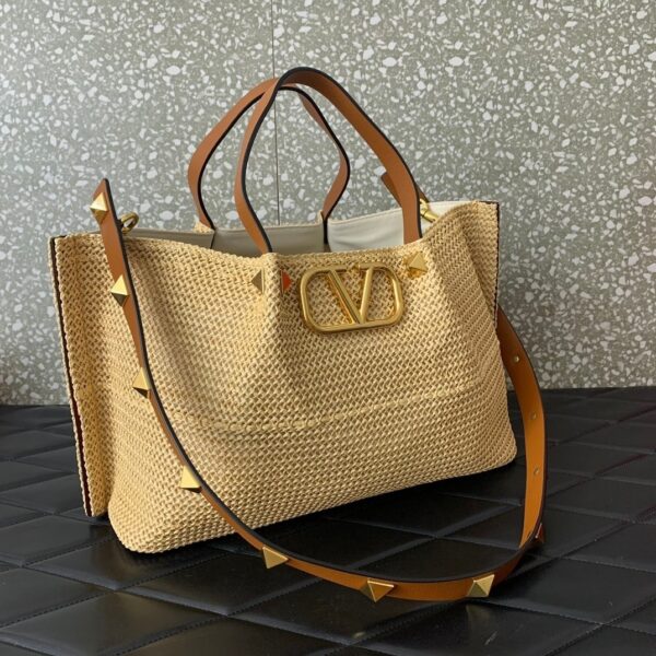 sy_no_B7ACE73922596F243EE0099571961244_5 VALENTINO GARAVANI Women's Handbag