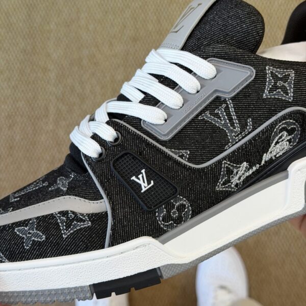 sy_no_B7B3291106255DAD028CD6A8EE1379E0_5 Louis Vuitton LV Trainer Black/Grey Monogram Denim Retro Sneakers