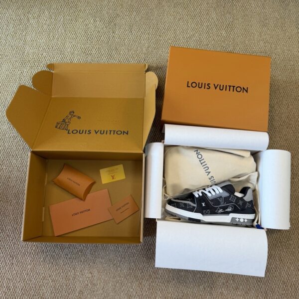 sy_no_B7B3291106255DAD028CD6A8EE1379E0_7 Louis Vuitton LV Trainer Black/Grey Monogram Denim Retro Sneakers