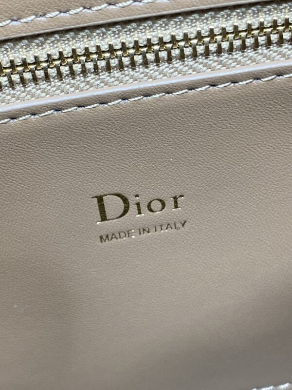 sy_no_B8999990DD8A69F9E69ABDA78DBDF433_8 Dior French-style chic bow handbag – vintage shoulder and crossbody bag