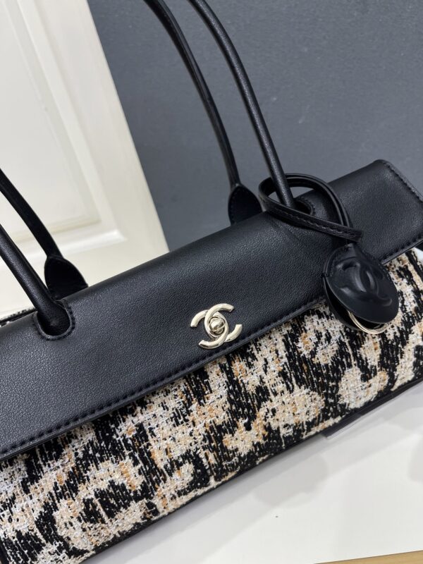 Chanel 2026 Spring/Summer 26SS Togo Leather Tote
