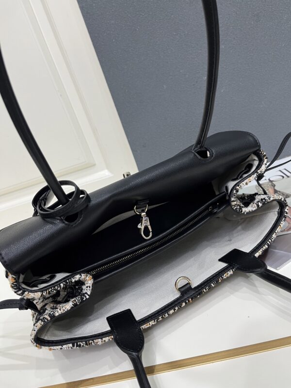 Chanel 2026 Spring/Summer 26SS Togo Leather Tote