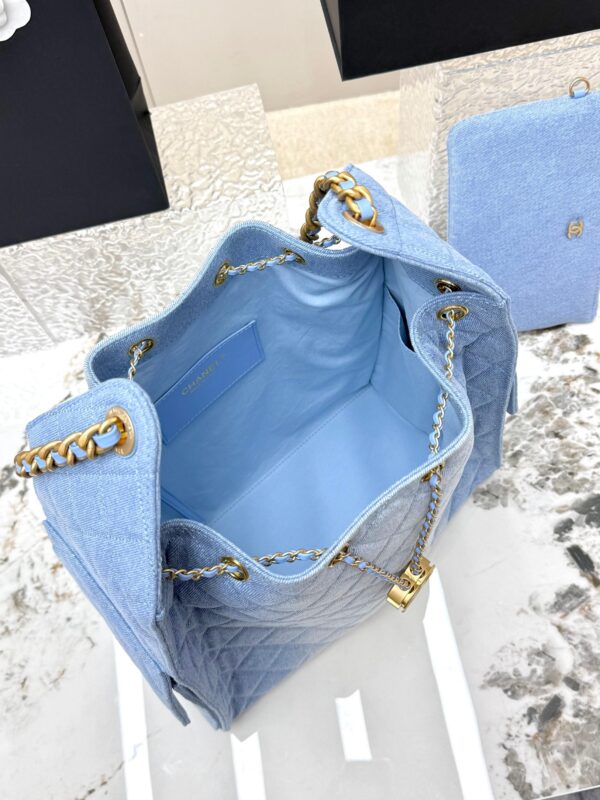 sy_no_BB7CD9784A877BCA8FAD0EBA109E52D9_5 Chanel 25C Medium Hobo Bag – Quilted Denim & Calfskin with Gold Hardware