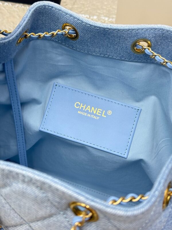 sy_no_BB7CD9784A877BCA8FAD0EBA109E52D9_6 Chanel 25C Medium Hobo Bag – Quilted Denim & Calfskin with Gold Hardware