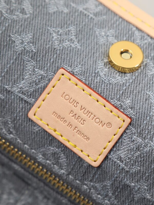 sy_no_BC9D17A7748229EA495BA282D95E271F_8 Louis Vuitton CarryAll MM Denim Tote Bag