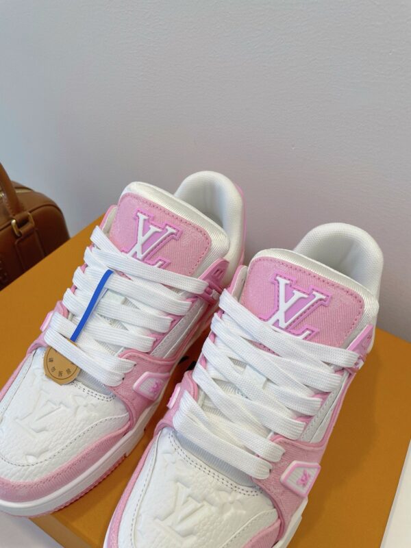 sy_no_BD12937167FECF63BE377FF89075401B_1 Louis Vuitton LV Trainer Sakura Pink & White Sneakers