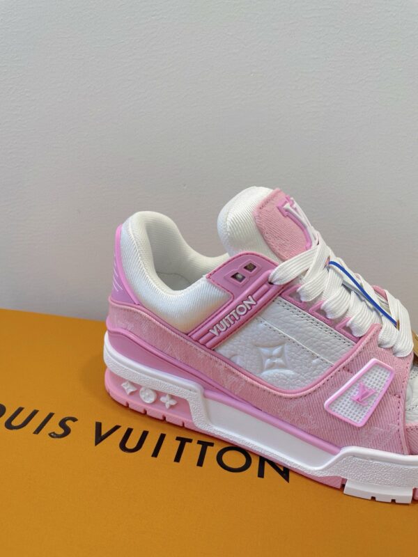 sy_no_BD12937167FECF63BE377FF89075401B_2 Louis Vuitton LV Trainer Sakura Pink & White Sneakers