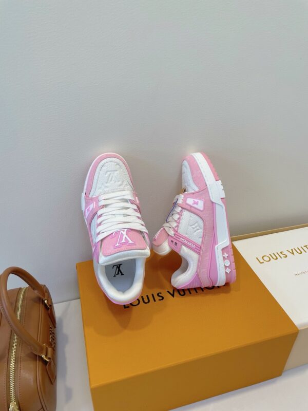 sy_no_BD12937167FECF63BE377FF89075401B_4 Louis Vuitton LV Trainer Sakura Pink & White Sneakers