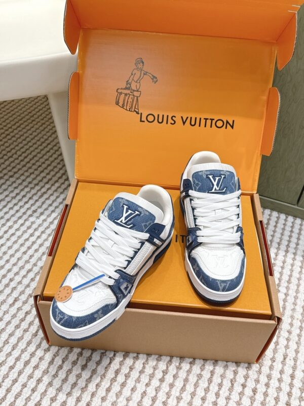 sy_no_BD1B886A1DCA74A26220FB7ED0EE9079_2 Louis Vuitton LV Trainer Maxi / LV Skate Blue & White Monogram Denim Sneakers