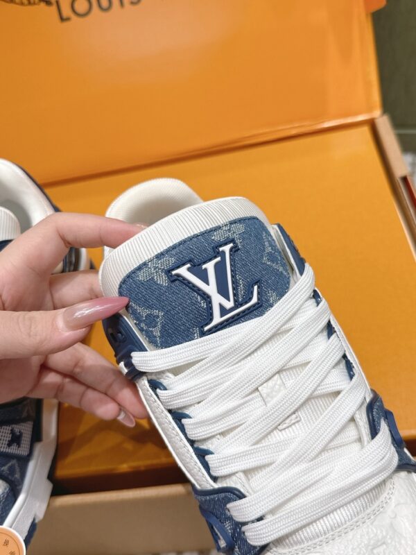 sy_no_BD1B886A1DCA74A26220FB7ED0EE9079_5 Louis Vuitton LV Trainer Maxi / LV Skate Blue & White Monogram Denim Sneakers