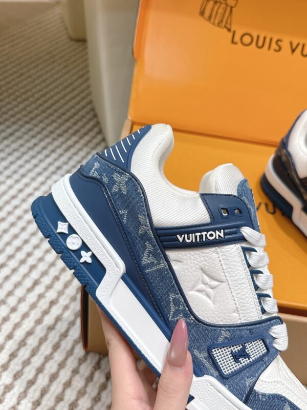 sy_no_BD1B886A1DCA74A26220FB7ED0EE9079_6 Louis Vuitton LV Trainer Maxi / LV Skate Blue & White Monogram Denim Sneakers