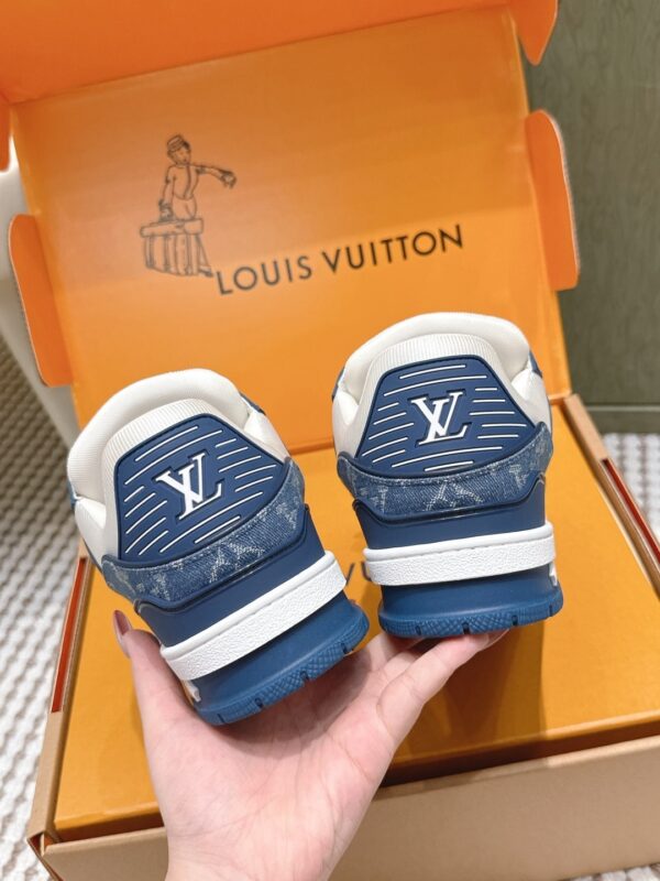 sy_no_BD1B886A1DCA74A26220FB7ED0EE9079_7 Louis Vuitton LV Trainer Maxi / LV Skate Blue & White Monogram Denim Sneakers