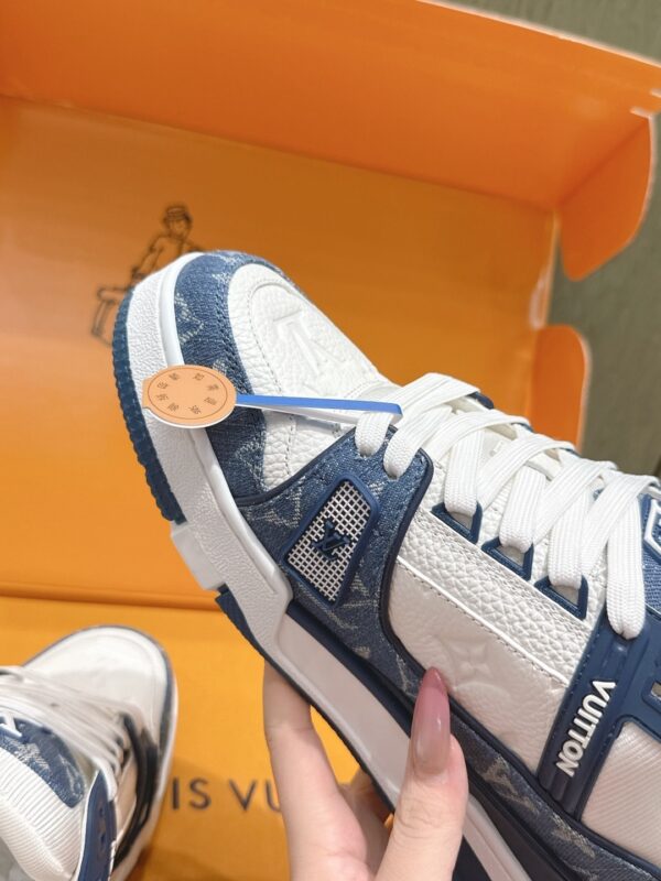 sy_no_BD1B886A1DCA74A26220FB7ED0EE9079_8 Louis Vuitton LV Trainer Maxi / LV Skate Blue & White Monogram Denim Sneakers