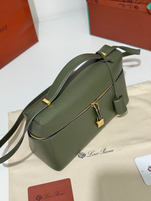 Loro Piana Extra Bag L27 Shoulder Bag – Saddle Leather (Green)