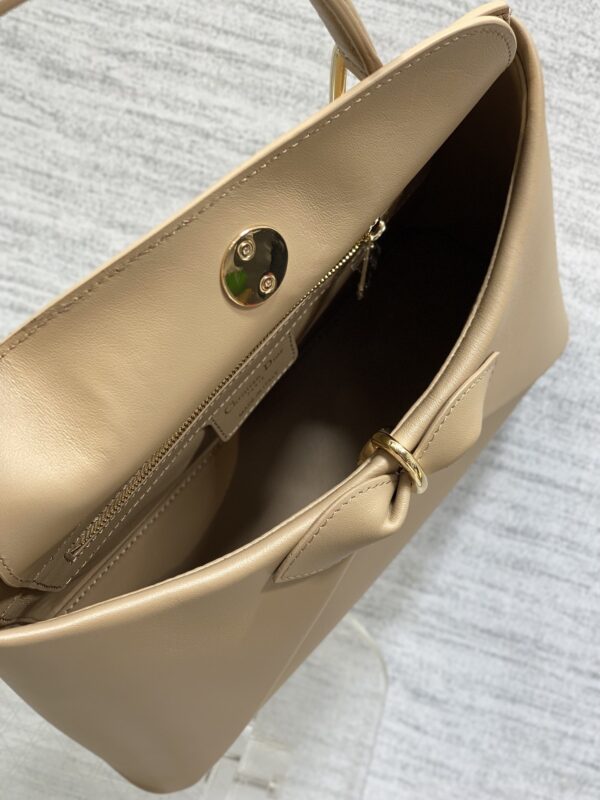 Dior Women's Spring/Summer 2026 New Single-Handle Bow Handbag/Shoulder Bag