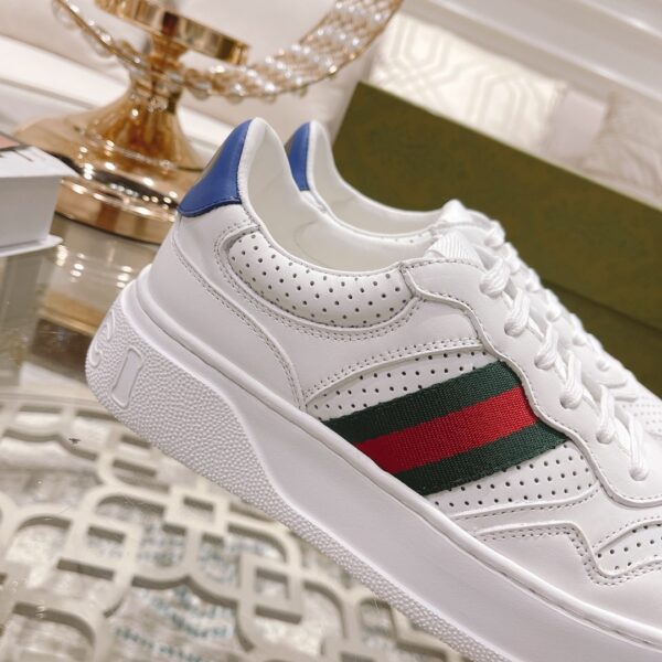 sy_no_BF05AD89F8DCE0B1C2F811B0F604AF61_7 Gucci Re-Web White Leather Green-Red Web Stripe Platform Sneakers