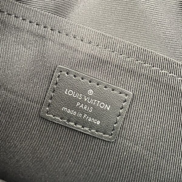 sy_no_BF4EF4C03186B1AF9276DC0A3544A1AD_8 Louis Vuitton Steamer Messenger Bag – New Classics Collection