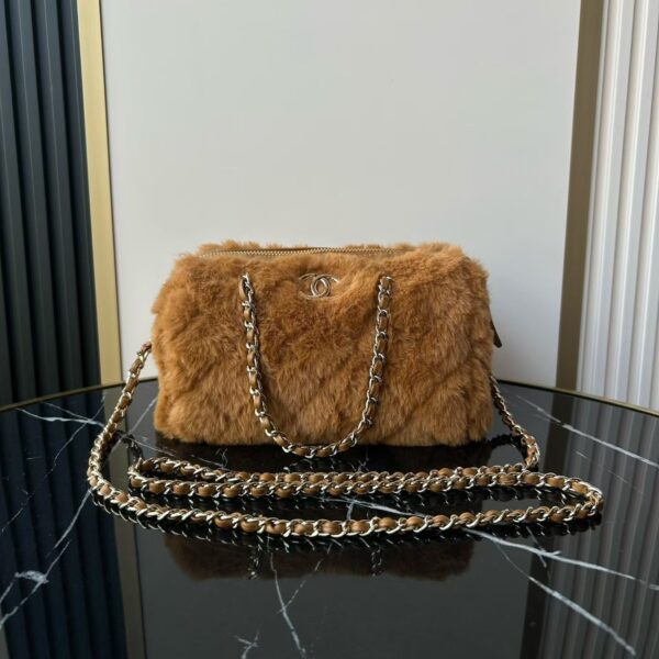 sy_no_BF7A741612A6F63DF8AE927C23A3390C_0 Chanel Mini Handle Bowling Bag