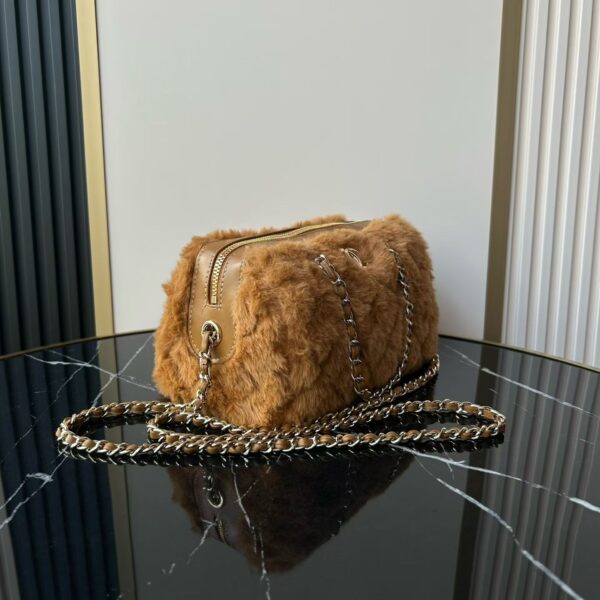 sy_no_BF7A741612A6F63DF8AE927C23A3390C_1 Chanel Mini Handle Bowling Bag