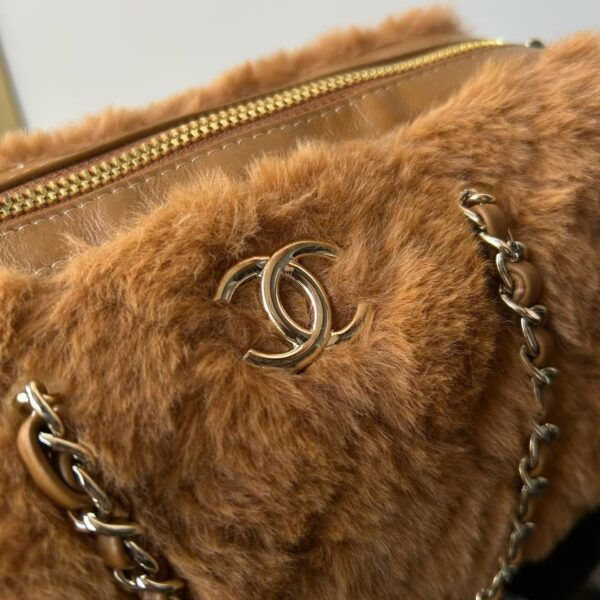 sy_no_BF7A741612A6F63DF8AE927C23A3390C_4 Chanel Mini Handle Bowling Bag