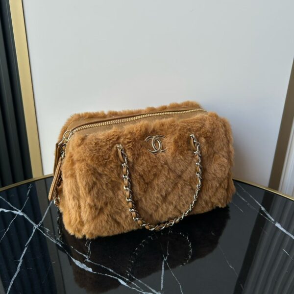 sy_no_BF7A741612A6F63DF8AE927C23A3390C_8 Chanel Mini Handle Bowling Bag