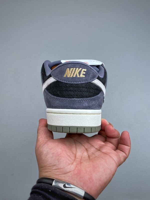 Nike SB Dunk Low Pro “Grey Black Suede / White Swoosh”
