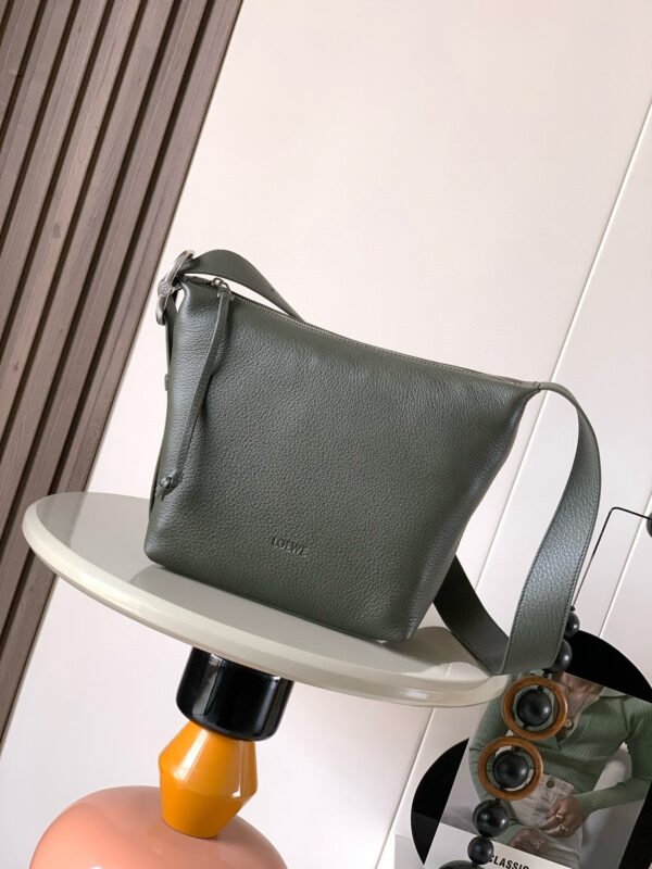 sy_no_C04C8FD23BBD0B8F6DF940D3AC39ABC7_0 Soft Grained Calfskin Loop Hobo Bag