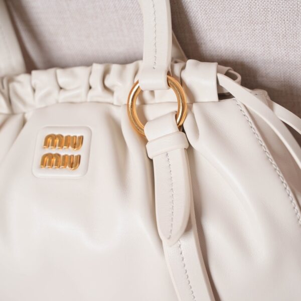 sy_no_C0DCE62C07E52E441484313A069A1600_6 White Archive-Inspired Drawstring Ruched Shoulder / Underarm Bag